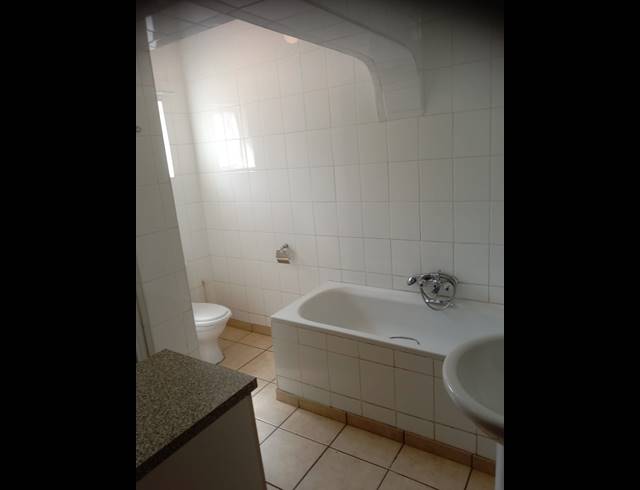 1 bed property to rent in HAYFIELDS